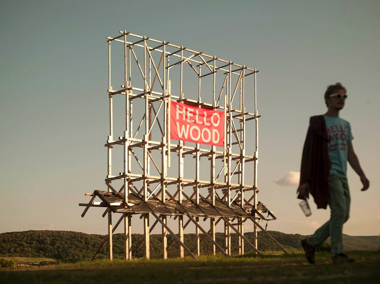 KOSMOS: Hello Wood Workshop – Thread - a wall, that unites